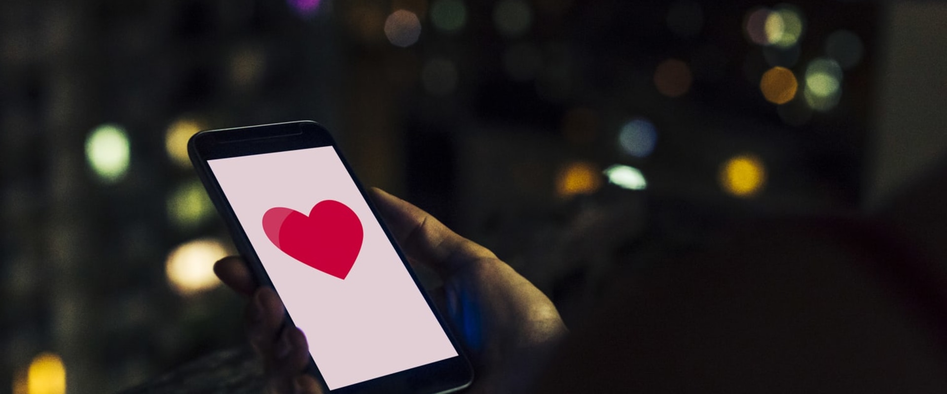 Letting Someone Know Where You'll Be: A Guide to Staying Safe While Dating Online